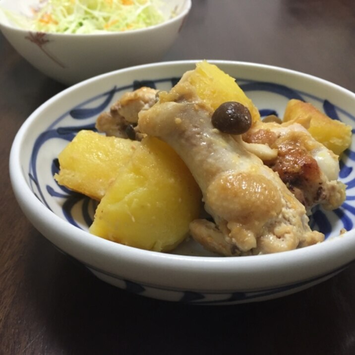 鶏の手羽元とじゃがいもの味噌バター